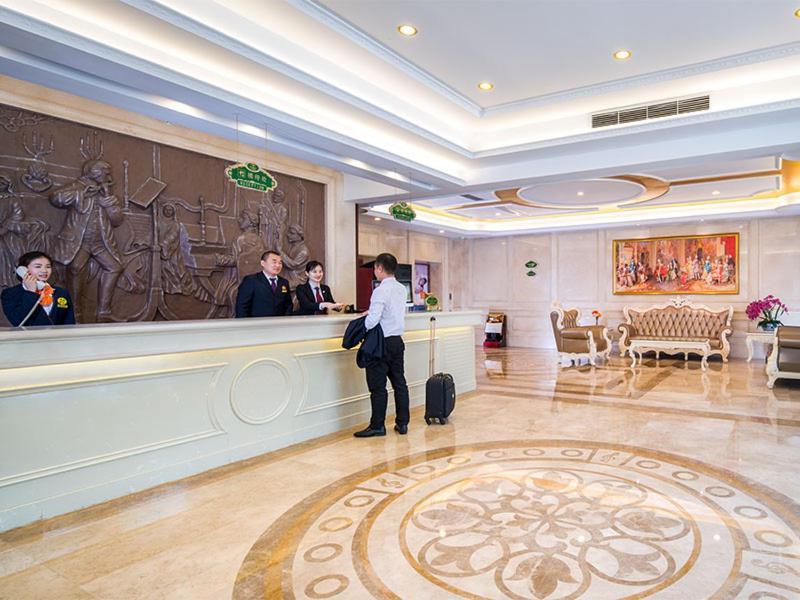Vienna Hotel Shenzhen Exhibitian Center 2Nd Exteriér fotografie